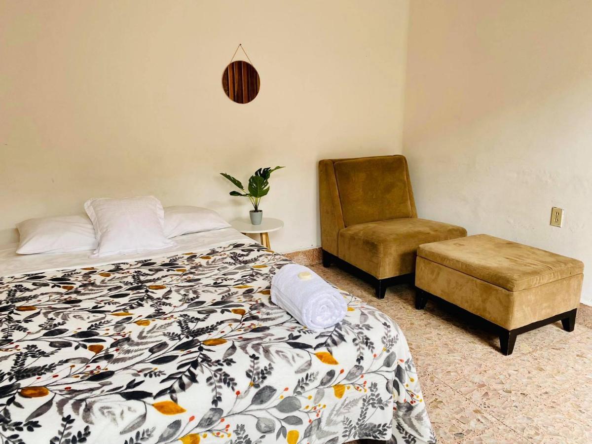 Bed and Breakfast Casa Del Centro Морелия Экстерьер фото