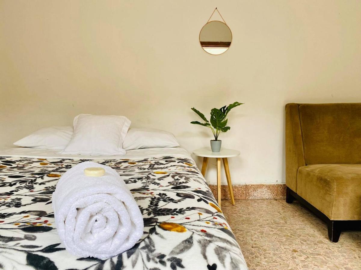 Bed and Breakfast Casa Del Centro Морелия Экстерьер фото